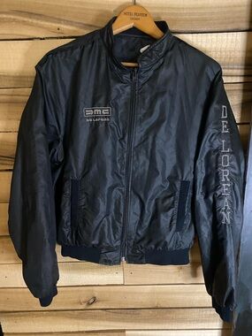 DeLorean Motor Company Men's Black Bomber Jacket embroidered silver DMC Logo Med